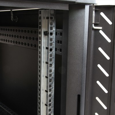 19" Skåp StarTech.com 12U, 603x900x663mm, stående med hjul - Svart#7