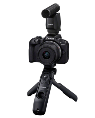 Canon EOS R50 + RF-S 18-45mm f/4.5-6.3 IS STM Creator Kit, 24,2 Mpixel, 12 bps, film 4K@30p, WiFi/Bluetooth