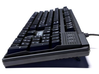 QPAD MK-70 Mechanical Gaming Keyboard, bakgrundsbelyst, Cherry MX Red, USB+PS/2