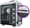 Easily accessible external 2.5" HDD/SSD hot swap bay for data exchange.