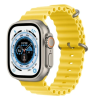 Apple Watch Ultra GPS + Cellular, 49mm Titanboett med Gul Havsband